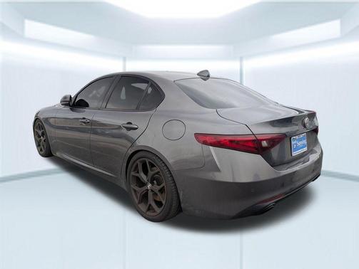 2019 Alfa Romeo Giulia Base