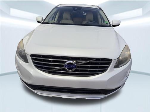 2014 Volvo XC60 T6 R-Design