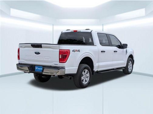 OXFORD WHITE 2021 Ford F-150 XLT