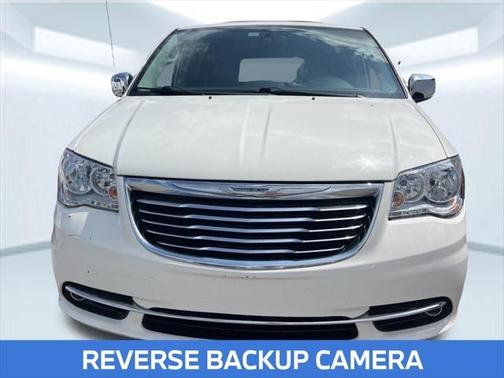 2013 Chrysler Town & Country Limited