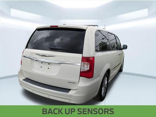 2013 Chrysler Town & Country Limited