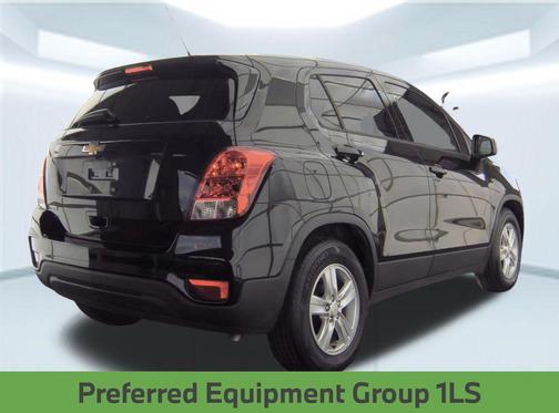 Mosaic Black Metallic 2020 Chevrolet Trax LS