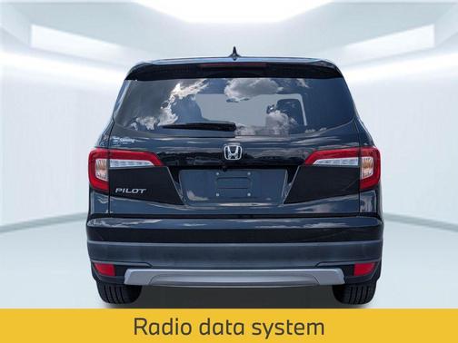 Crystal Black Pearl 2022 Honda Pilot 2WD EX-L