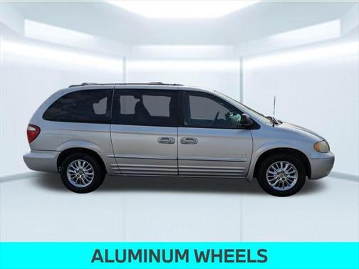 2001 Chrysler Town & Country Limited