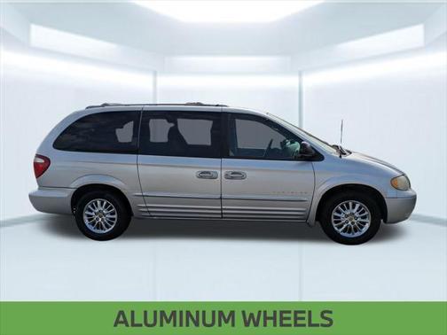 2001 Chrysler Town & Country Limited