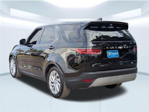 2024 Land Rover Discovery P300 S