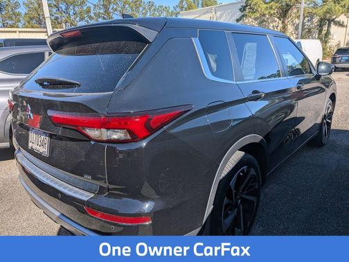 2022 Mitsubishi Outlander SE