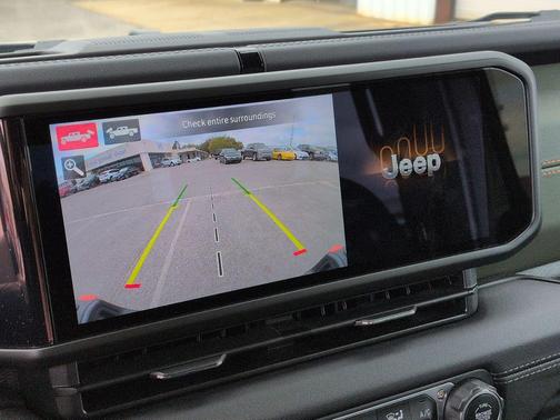 Bright White Clearcoat 2024 Jeep Gladiator Mojave X