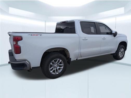 Summit White 2023 Chevrolet Silverado 1500 LT