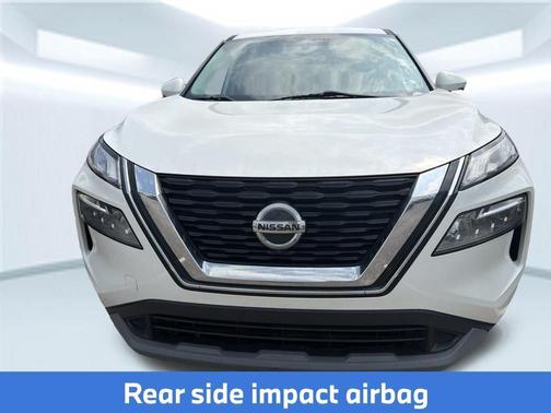 Pearl White Tricoat 2021 Nissan Rogue SV