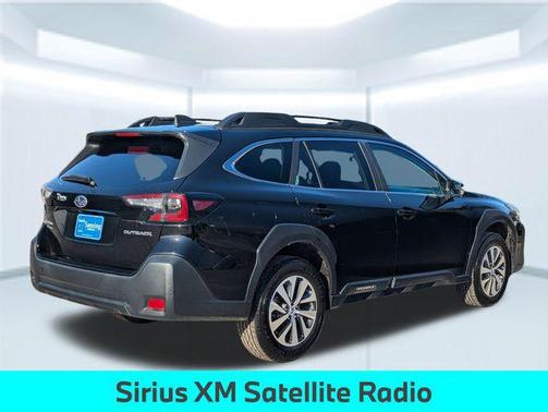 Crystal Black Silica 2023 Subaru Outback Premium