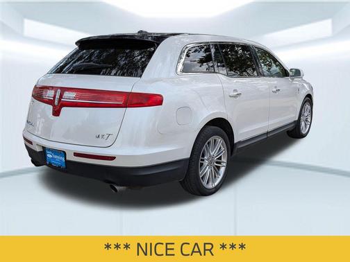 2018 Lincoln MKT Reserve