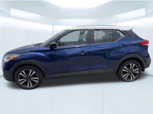 Deep Blue Pearl/Fresh Powder 2019 Nissan Kicks SV