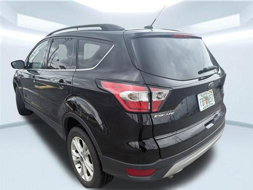 SHADOW BLACK 2018 Ford Escape SE