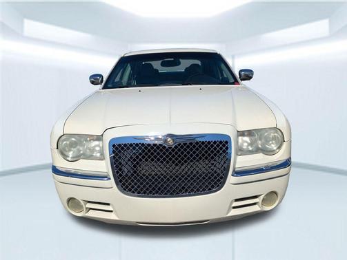 2005 Chrysler 300C Base