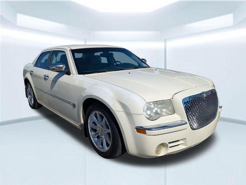 2005 Chrysler 300C Base