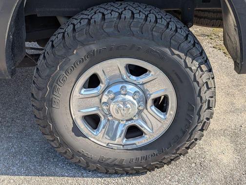 2018 RAM 2500 Tradesman Crew Cab 4x4 6'4' Box