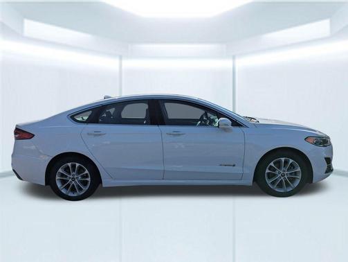 2019 Ford Fusion Hybrid SEL