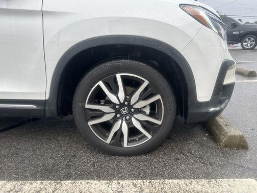 2022 Honda Pilot AWD Elite