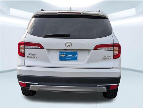2022 Honda Pilot AWD Elite