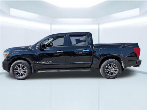 2020 Nissan Titan SV