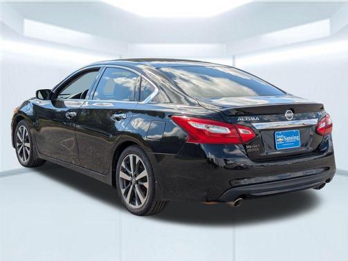 2016 Nissan Altima 2.5 SR