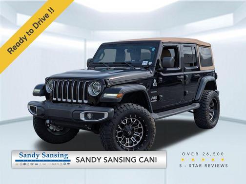 Black Clearcoat 2022 Jeep Wrangler Unlimited Sahara