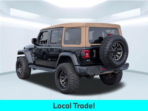 Black Clearcoat 2022 Jeep Wrangler Unlimited Sahara