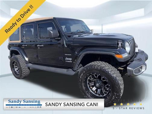Black Clearcoat 2022 Jeep Wrangler Unlimited Sahara