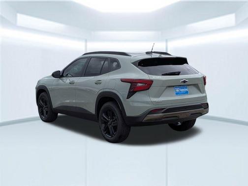 Cacti Green 2026 Chevrolet Trax FWD ACTIV