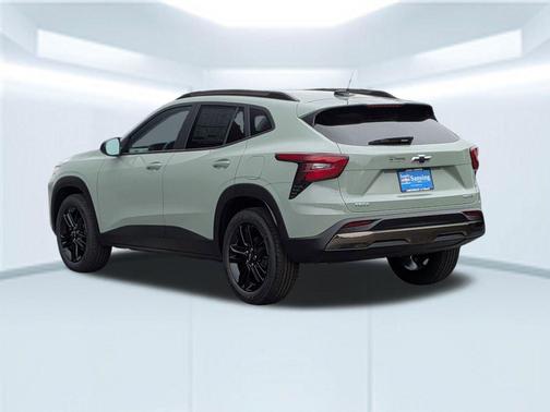 Cacti Green 2026 Chevrolet Trax FWD ACTIV