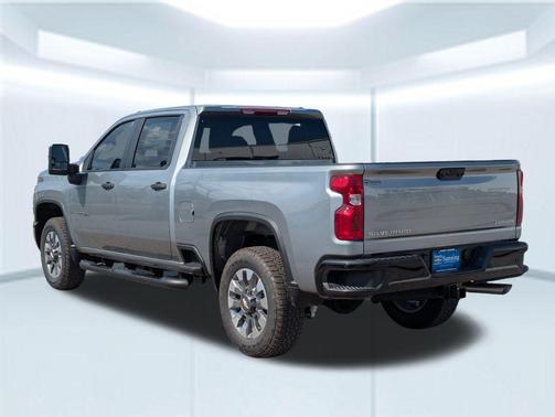 2026 Chevrolet Silverado 2500 Custom
