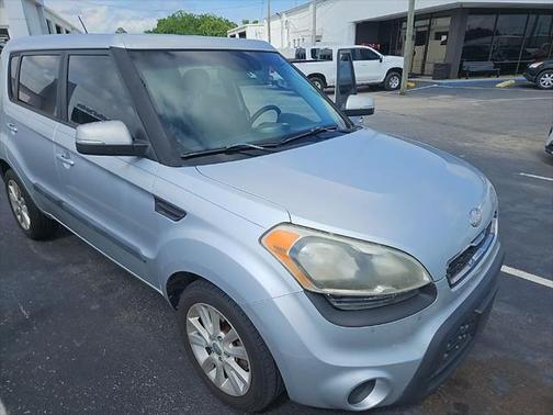 2013 Kia Soul +