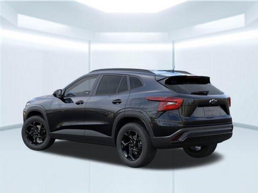 Mosaic Black Metallic 2026 Chevrolet Trax LT