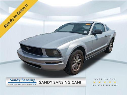 2005 Ford Mustang Deluxe