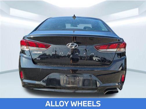 2018 Hyundai SONATA SE