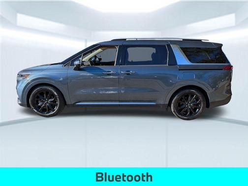 2022 Kia Carnival SX