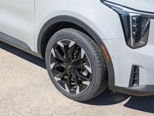 2024 Kia Sorento SX