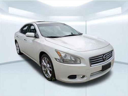 2014 Nissan Maxima SV