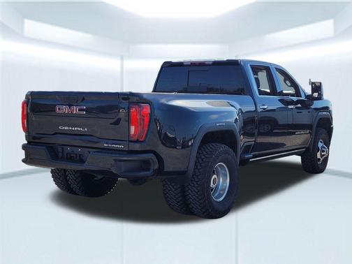 2022 GMC Sierra 3500 Denali