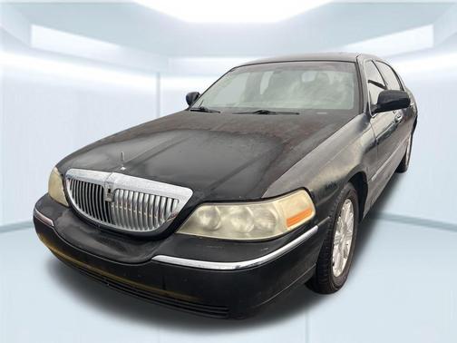 2011 Lincoln Town Car Signature