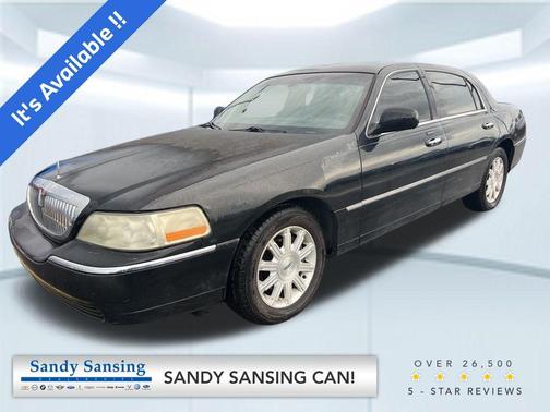 2011 Lincoln Town Car Signature