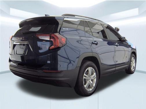Marine Metallic 2022 GMC Terrain SLE
