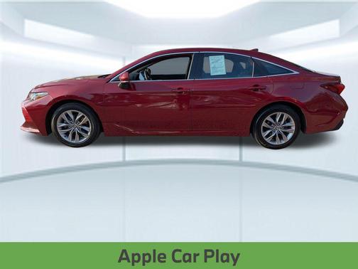 2022 Toyota Avalon XLE