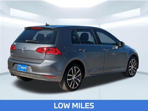 2015 Volkswagen Golf Auto TSI SE