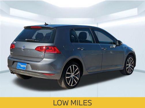 2015 Volkswagen Golf Auto TSI SE