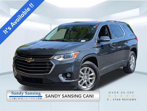 Graphite Metallic 2019 Chevrolet Traverse LT Cloth