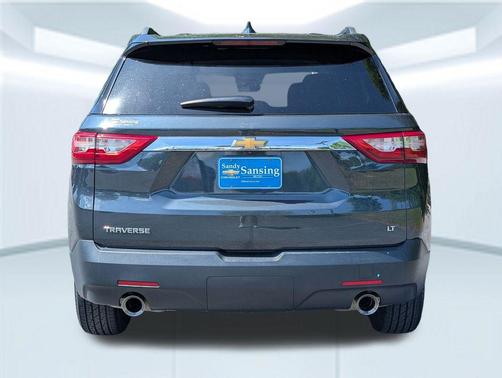 Graphite Metallic 2019 Chevrolet Traverse LT Cloth