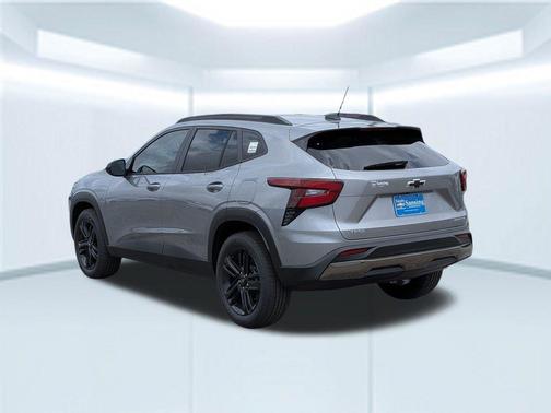 Sterling Gray Metallic 2026 Chevrolet Trax FWD ACTIV