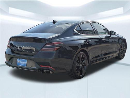 2023 Genesis G70 2.0T RWD